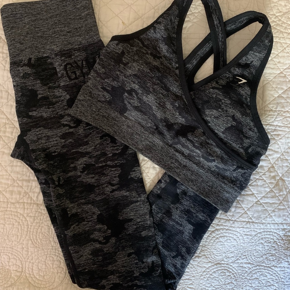SOLD on Ⓜ️Gymshark Camo Seamless Set